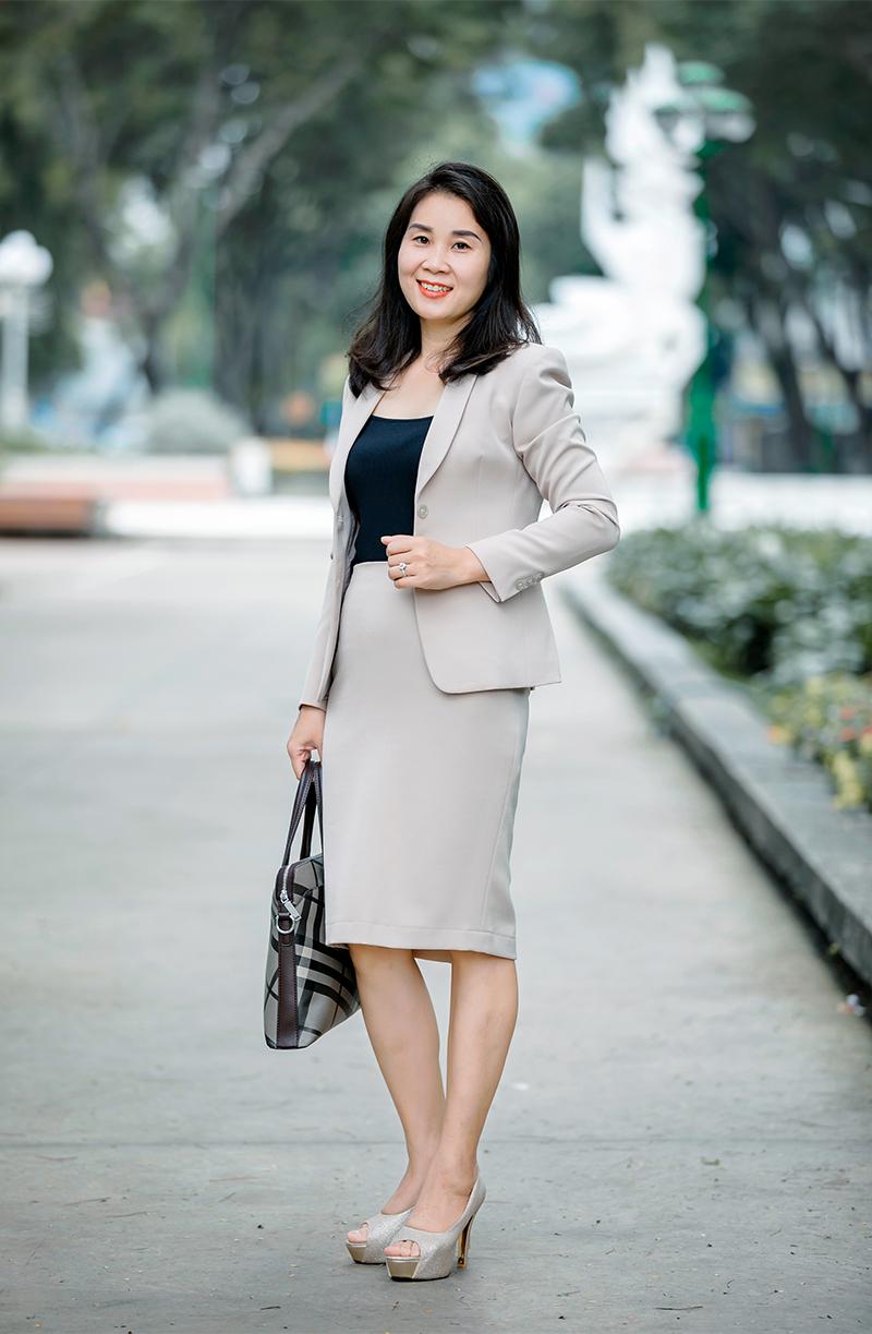 Ms. Lê Oanh