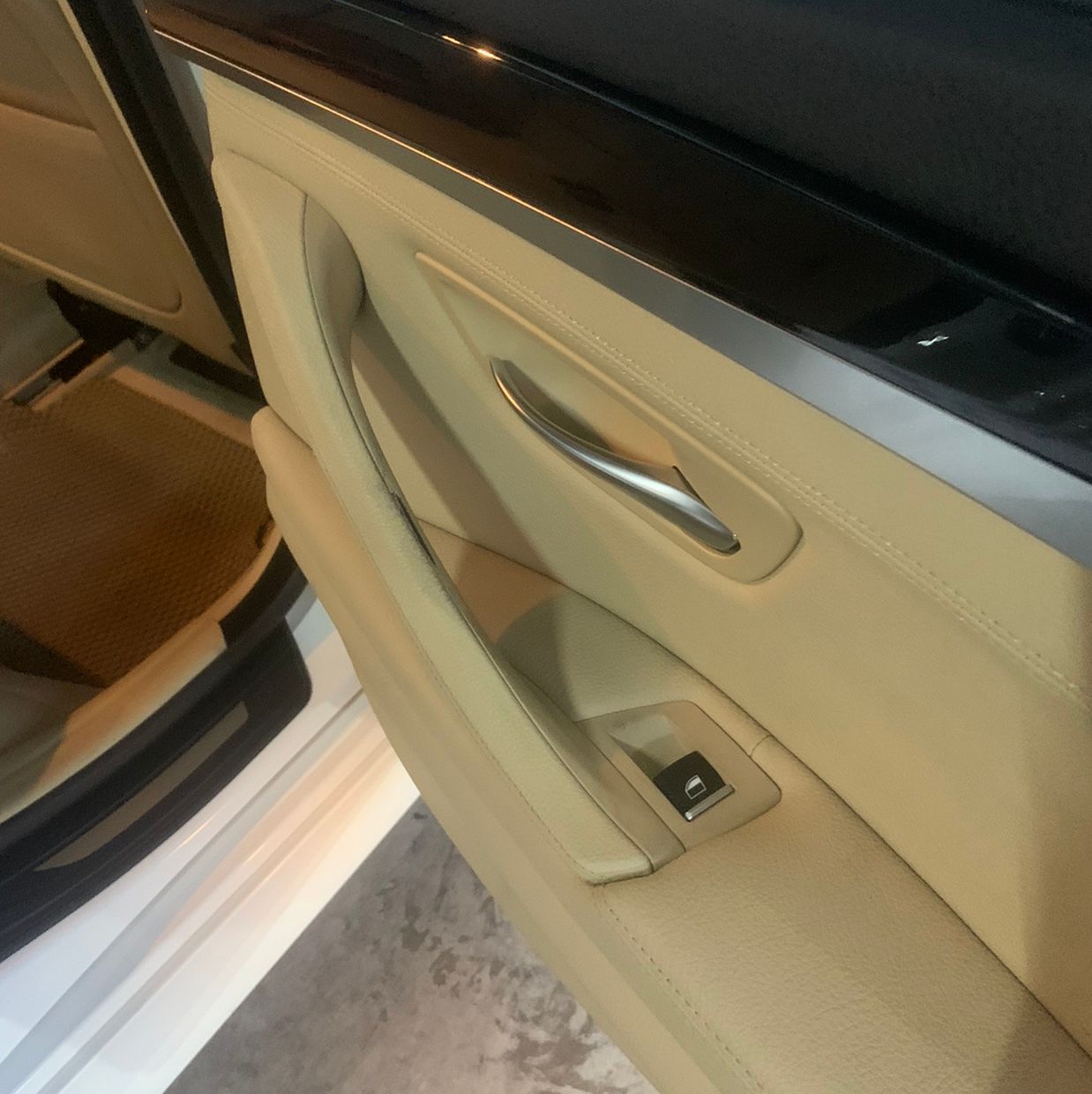  Bọc tay nắm cửa xe hơi 