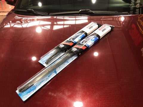 Bộ gạt mưa mềm BOSCH AEROTWIN xe HYUNDAI TUCSON đời 2019-2021 kích thước bên lái 26 INCH (65cm) bên phụ 16 INCH(40cm)
