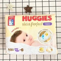 Miếng lót Huggies NB1 64 miếng (< 5kg) + 6M Miếng lót NB1