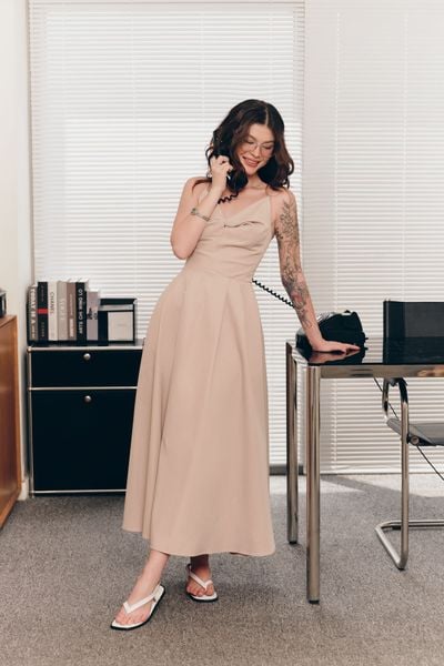  Đầm midi xoắn ngực - Beige - D0701 