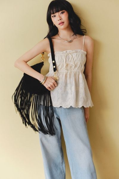  Áo 2 dây cột nơ vải eyelet - Trắng kem - T1107 