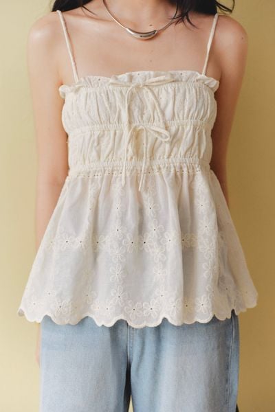  Áo 2 dây cột nơ vải eyelet - Trắng kem - T1107 