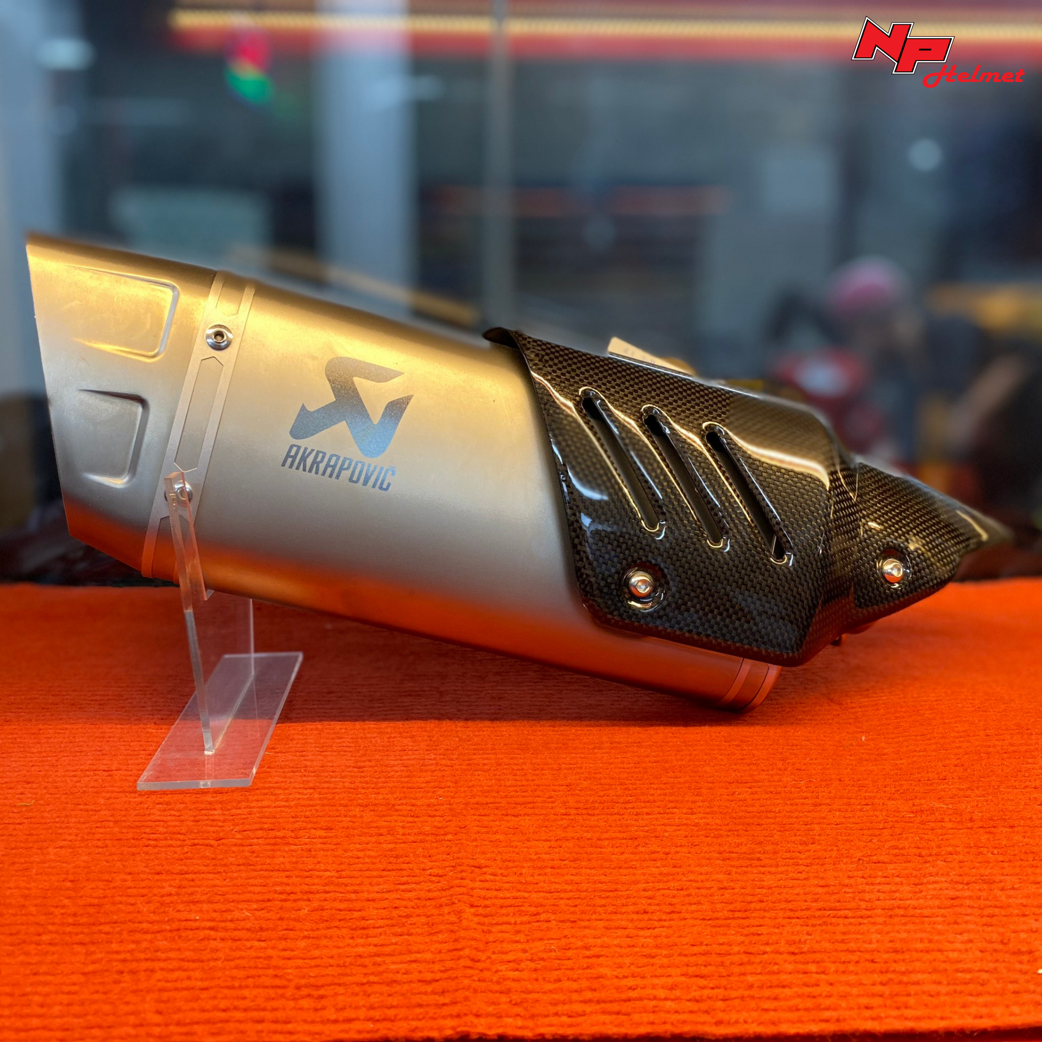  Pô Xe Akrapovic R1 Titan 