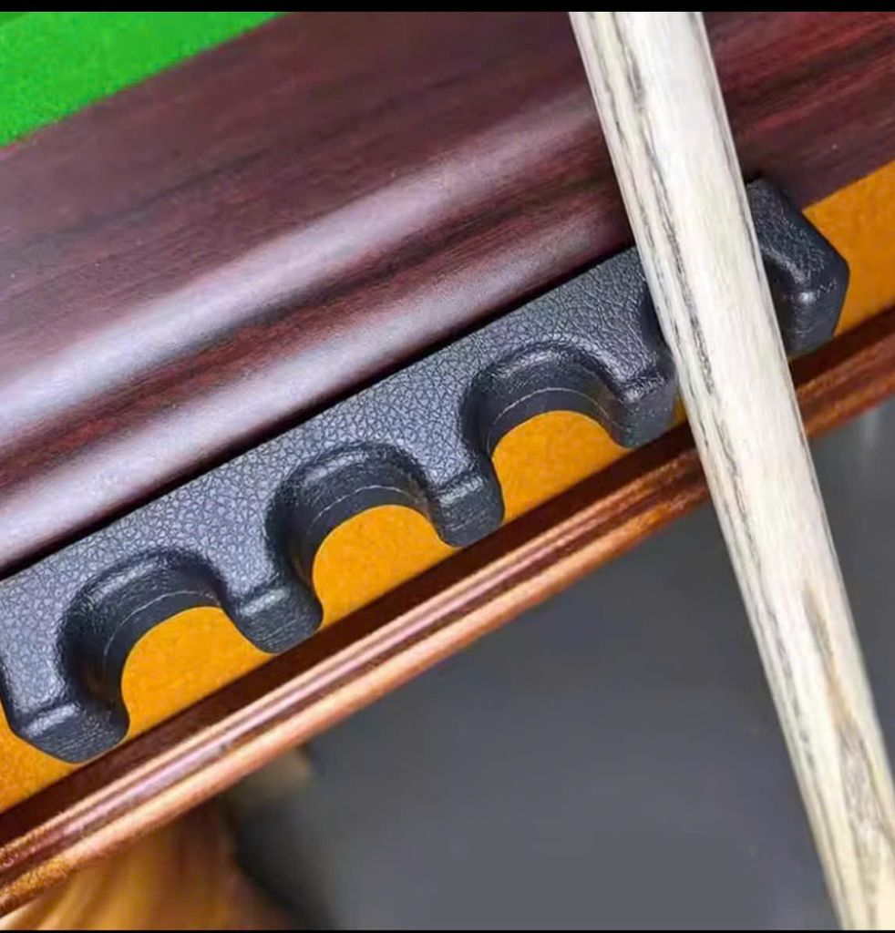 Giá Đỡ Gậy Bida Có Nơi Để Lơ - Giá Gác Cơ Có Keo Dán 4 - 5 Cơ