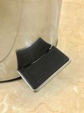 


																	 Thùng rác inox đạp chân 
