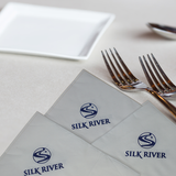 


																	 Khăn giấy ăn in logo SILK RIVER 