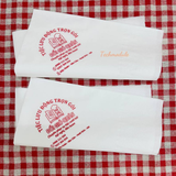 


																	 Khăn giấy ăn in logo ĐỔI GIÓ QUÁN 