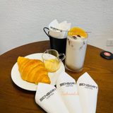 


																	 Khăn giấy ăn in logo SENSORY COFFEE 