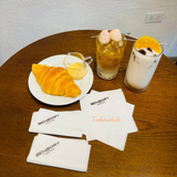 


																	 Khăn giấy ăn in logo SENSORY COFFEE 