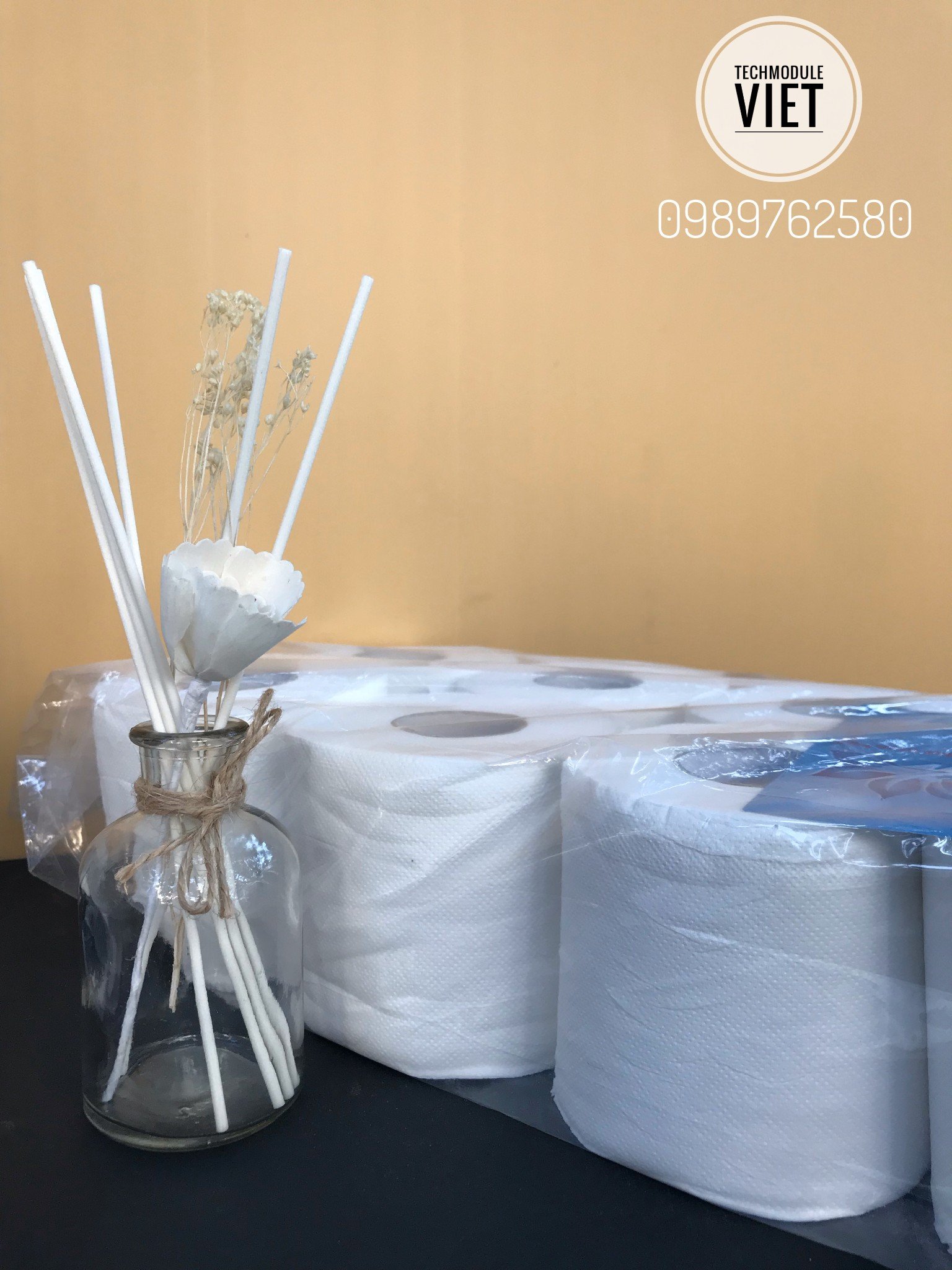 Giấy vệ sinh cuộn nhỏ hãng TMCare