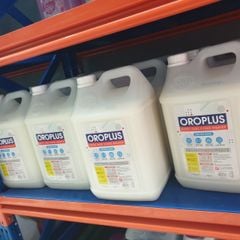  Nước giặt Lord Oroplus hương nhẹ nhàng thanh mát 