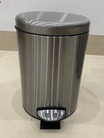 Thùng rác đạp chân inox cao cấp