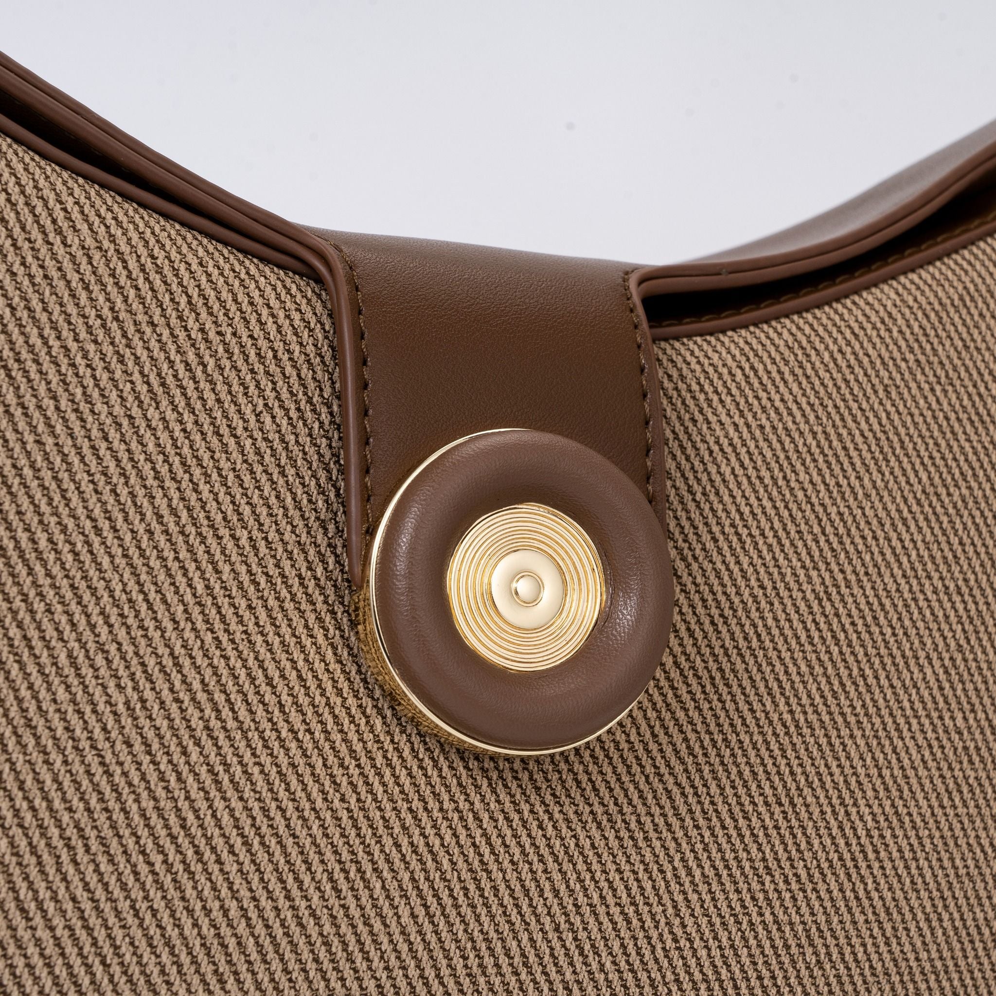 Pierre Cadin Paris Vietnam: Túi Xách Nữ Công Sở Hiện Đại Oscar Fashion - OCWHBSI 099 (BEIGE)