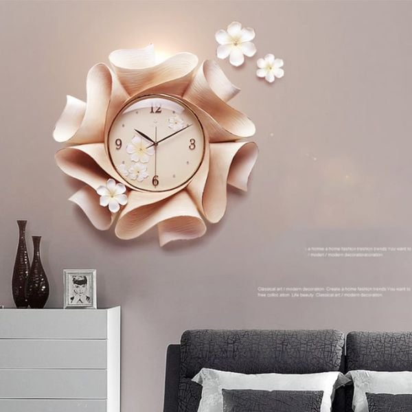 Đồng Hồ Treo Tường Họa Mộc Lan Vàng TX Decor (57x57cm)