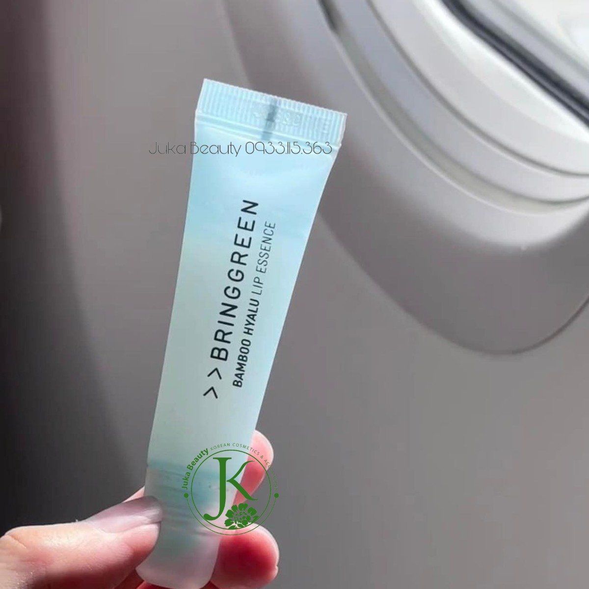  Son Dưỡng Môi Bring Green Bamboo Hyalu Lip Essence 11g 