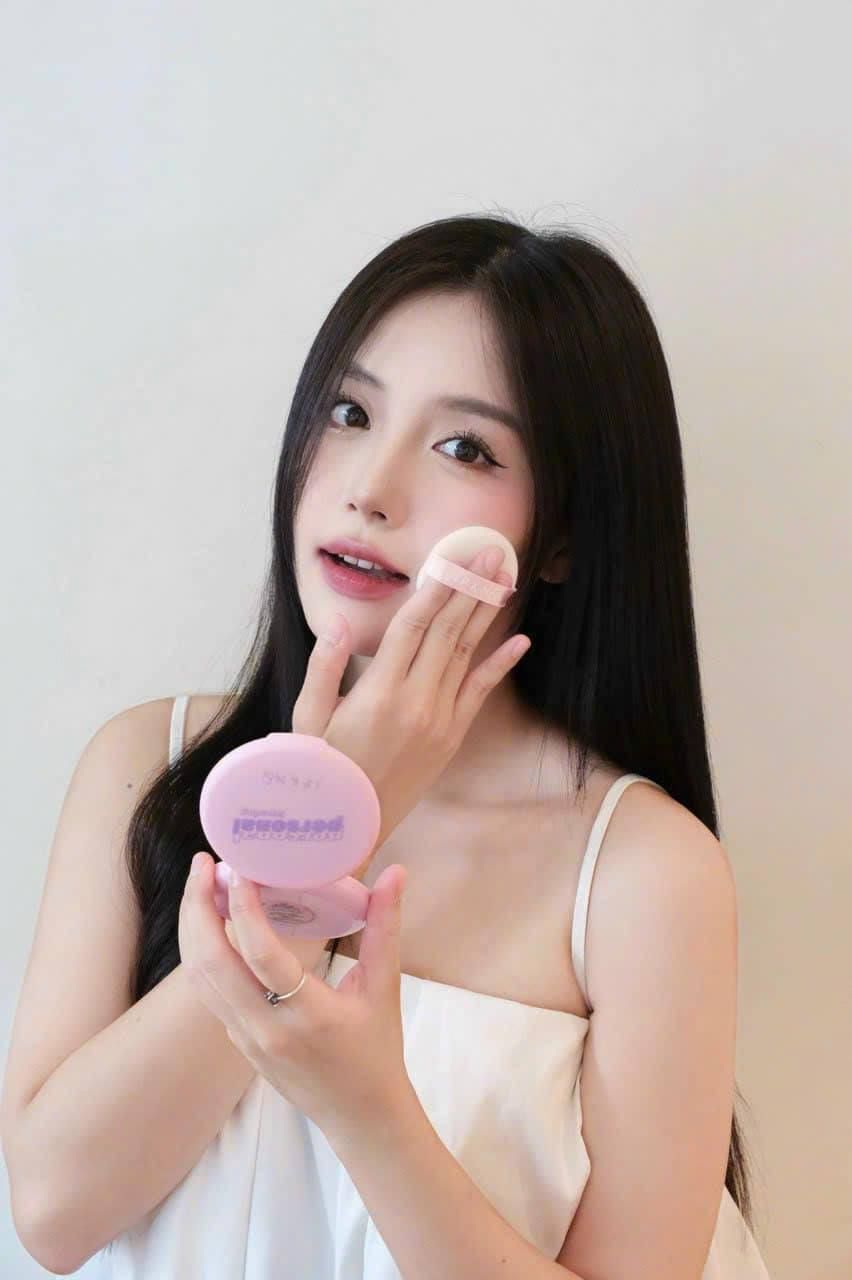  (SALE HSD 8/2026) (HỒNG) Phấn Phủ Nén Nâng Tone, Kiềm Dầu IPKN Personal Perfume Powder Pact 9g 