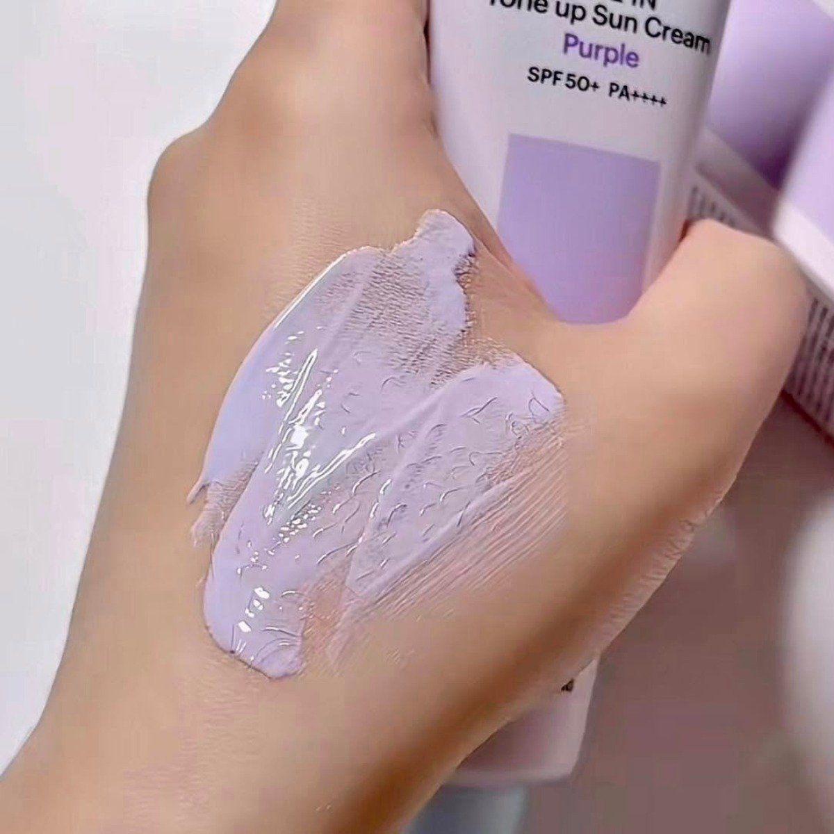  Kem Chống Nắng Nâng Tone, Hiệu Chỉnh Màu Da Torriden Dive In Tone Up Sun Cream PURPLE SPF50+ PA++++ 60ml 