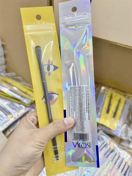  Cọ che khuyết điểm dẹp mảnh Vacosi Micro Concealer Brush F10 