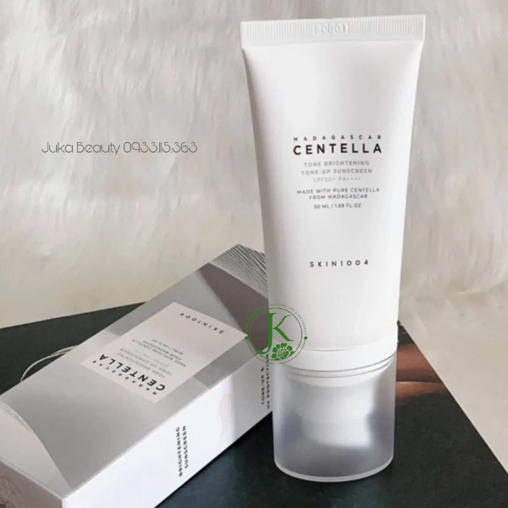  Kem Chống Nắng Nâng Tone, Kiềm Dầu Skin1004 Tone Brightening Tone Up Sunscreen SPF50+ PA++++ 50ml 