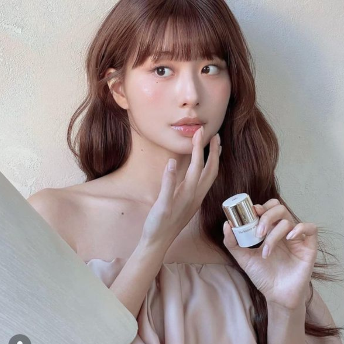  Son dưỡng môi, chống lão hóa The History Of Whoo Royal Essential Golden Lipcerin 15ml 