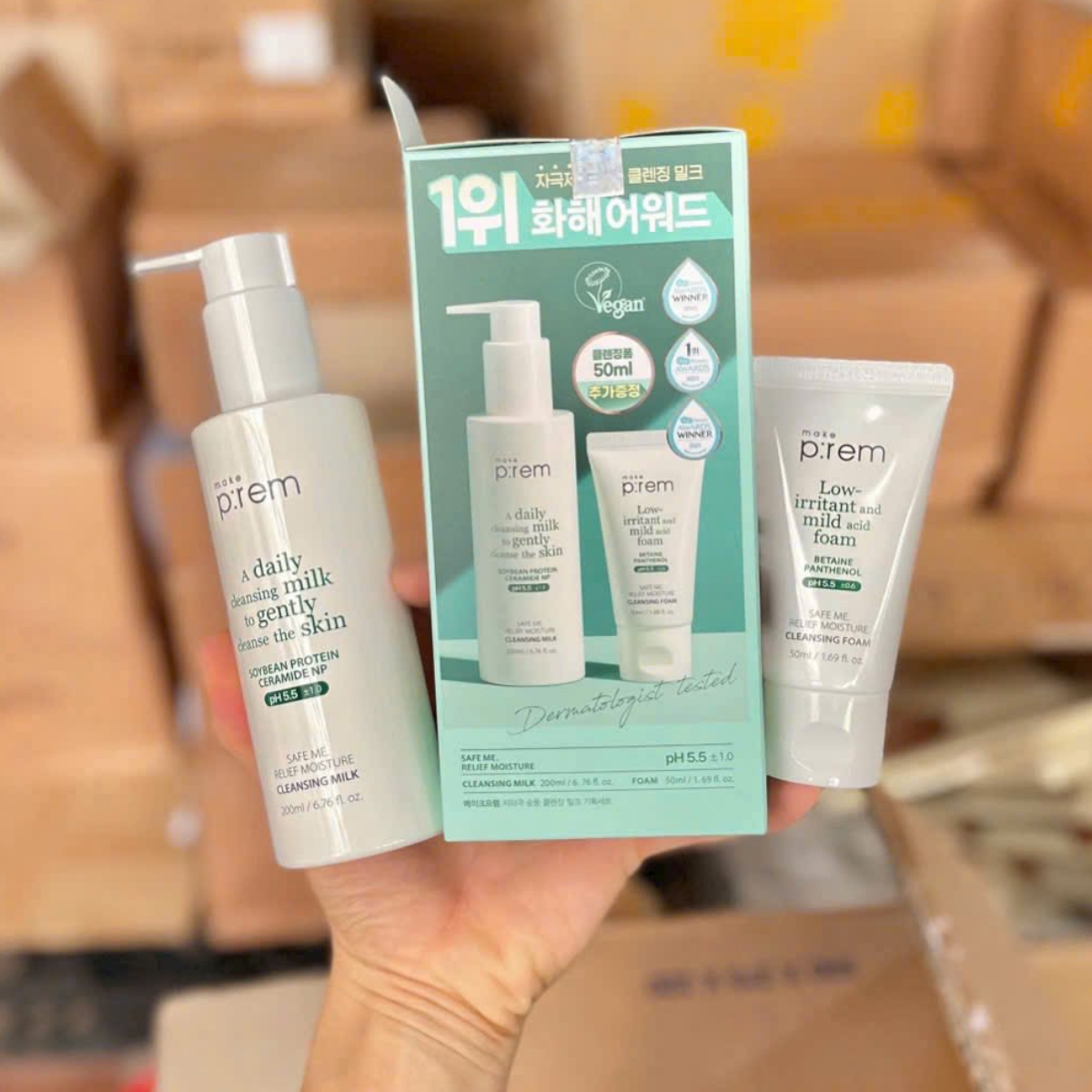  Sữa tẩy trang Make P:rem Safe Me Relief Moisture Cleansing Milk 200ml (Tặng kèm sữa rửa mặt 50ml) 