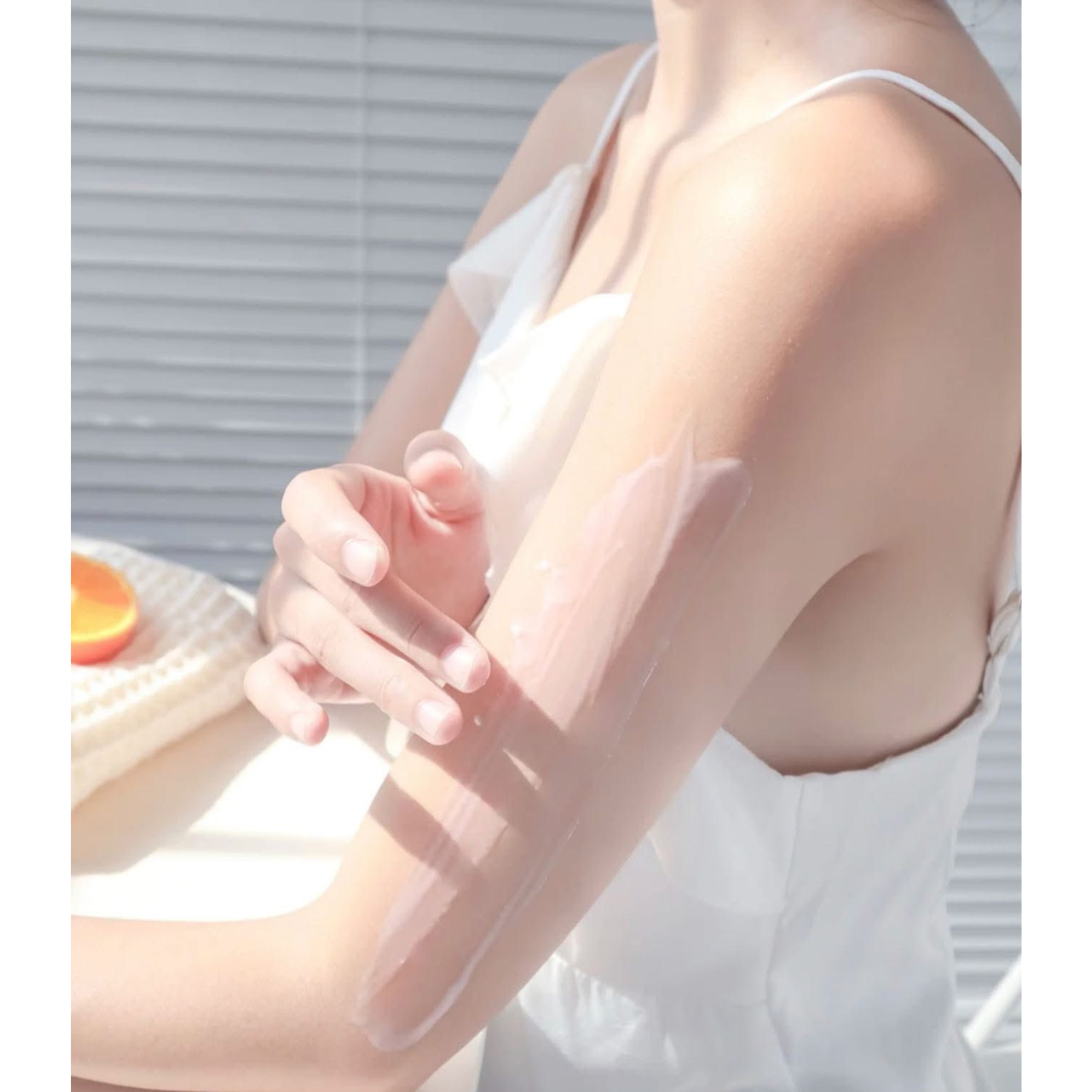  (MẪU MỚI NHẤT) Sữa Dưỡng Thể Trắng Da Toàn Thân Olay Body Cellscience B3 + Vitamin C 