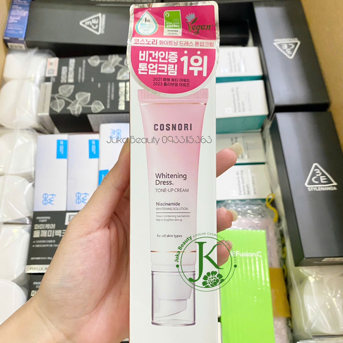  Kem  Dưỡng Trắng Nâng Tone Cosnori Whitening Dress Tone Up Cream 50ml 