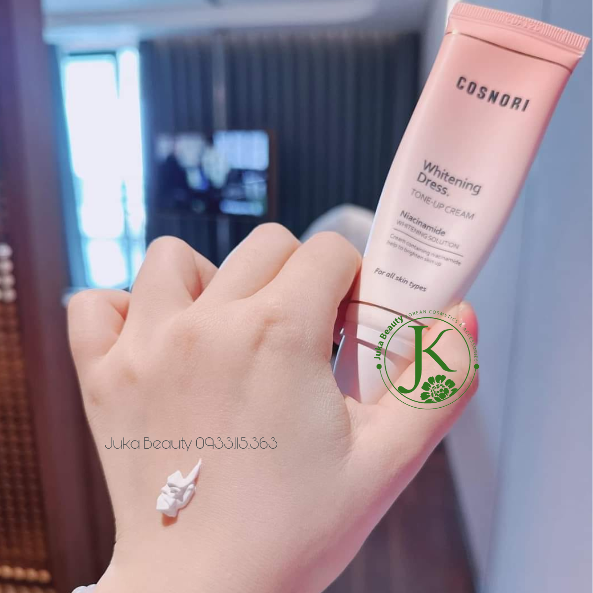  Kem  Dưỡng Trắng Nâng Tone Cosnori Whitening Dress Tone Up Cream 50ml 