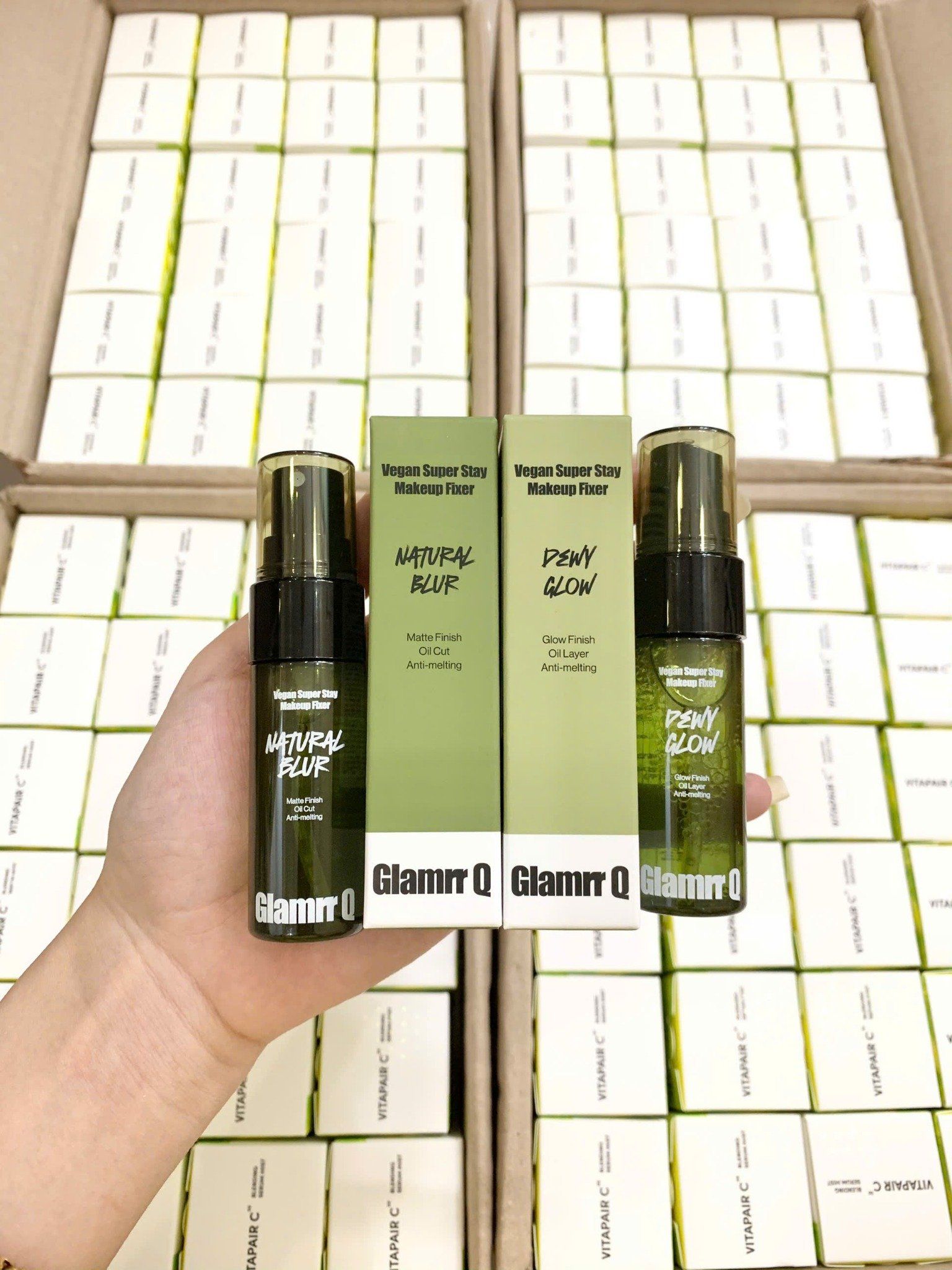  Xịt Khóa Nền Glamrr Q Vegan Super Stay Makeup Fixer (2 DÒNG) 