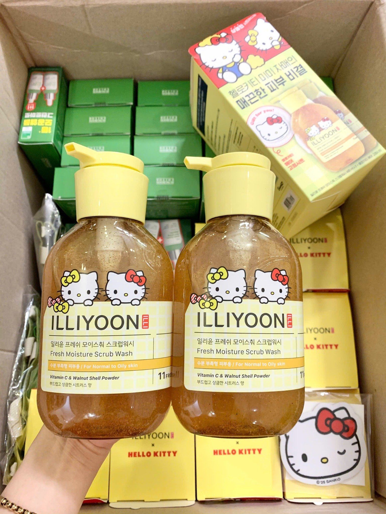  Sữa Tắm Tẩy Tế Bào Chết Toàn Thân Illiyoon Fresh Moisture Scrub Wash 400ml (Mẫu mới) 