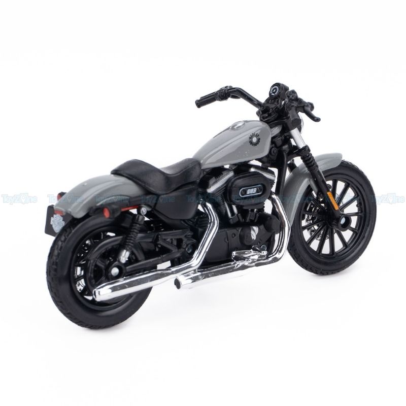Mô hình xe mô tô Harley-Davidson Sportster Iron 883 2022 1:18 MAISTO