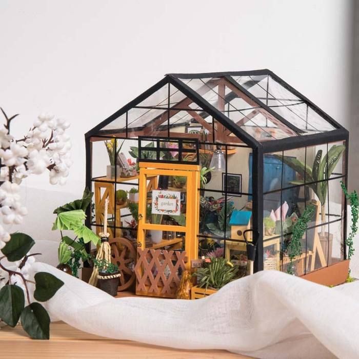 Mô hình gỗ lắp ráp 3D DIY Dollhouse Cathy's Flower House (Vườn Hoa Của Cathy) (Mixed Color) - Robotime DG104 - WP042