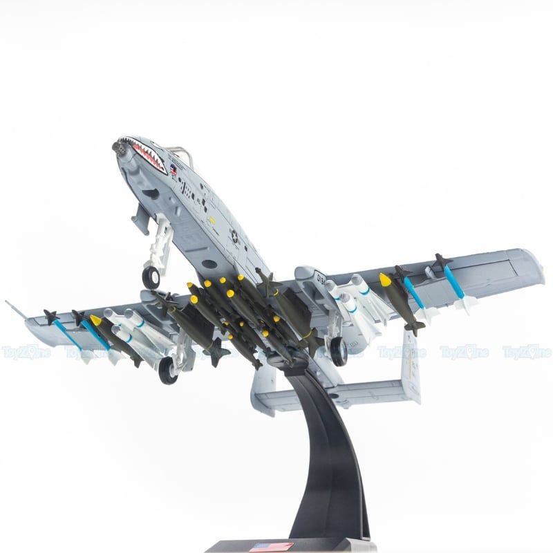 Mô hình máy bay chiến đấu A-10 Thunderbolt II Fairchild Republic USA 1:100 Amer