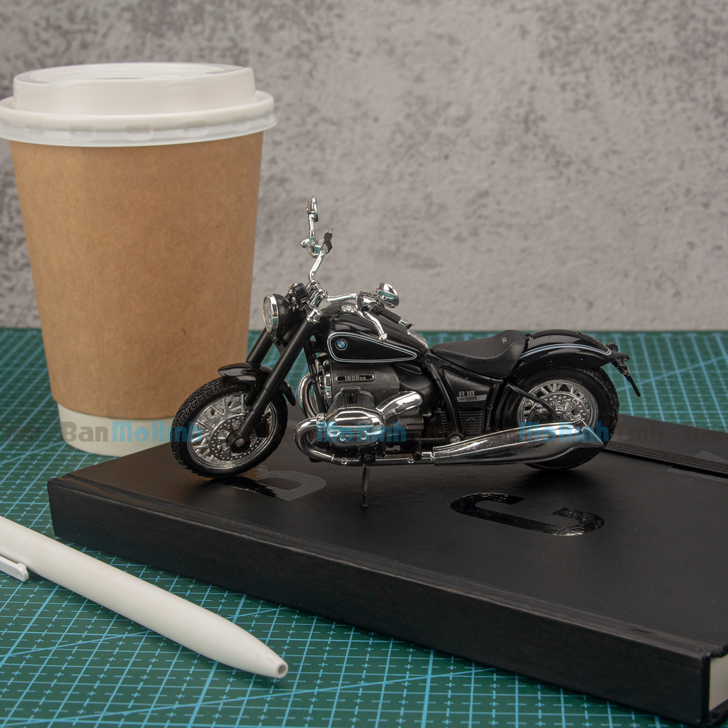  Mô hình xe mô tô BMW R18 2020 1:18 Welly 12859 