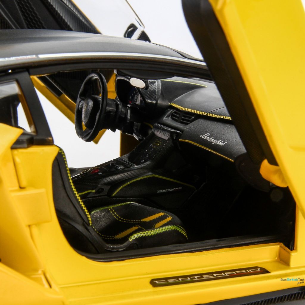 Mô hình xe ô tô Lamborghini Centenario Yellow 1:18 Exclusive Maisto –  