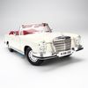 Mô hình xe Mercedes Benz 280SE 1967 - 1:18 Maisto - MH 31811