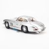 Mô hình xe Mercedes-Benz 300SL 1954 1:18 Bburago Silver (2)