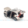  Mô hình xe Ford Everest Titanium 1:18 Dealer 