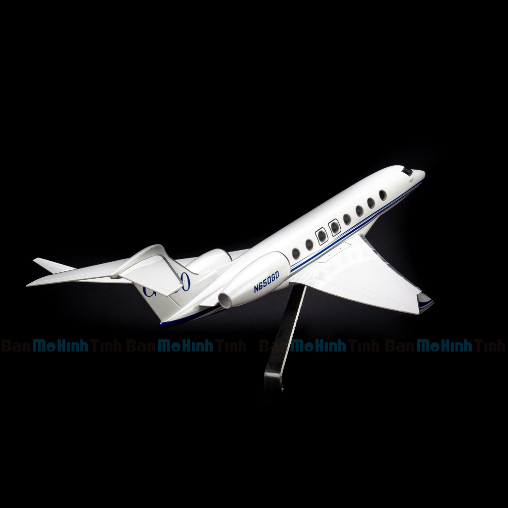 Mô hình máy bay Gulfstream G650ER lắp ráp có đèn 1:75