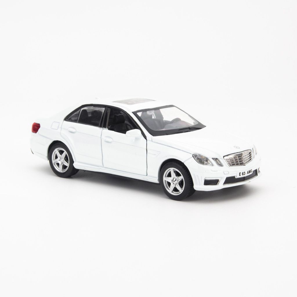 Mô hình Mercedes Benz E63 1:36 Uni White