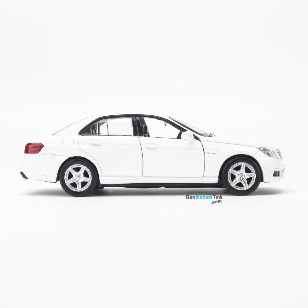 Mô hình Mercedes Benz E63 1:36 Uni White (2)