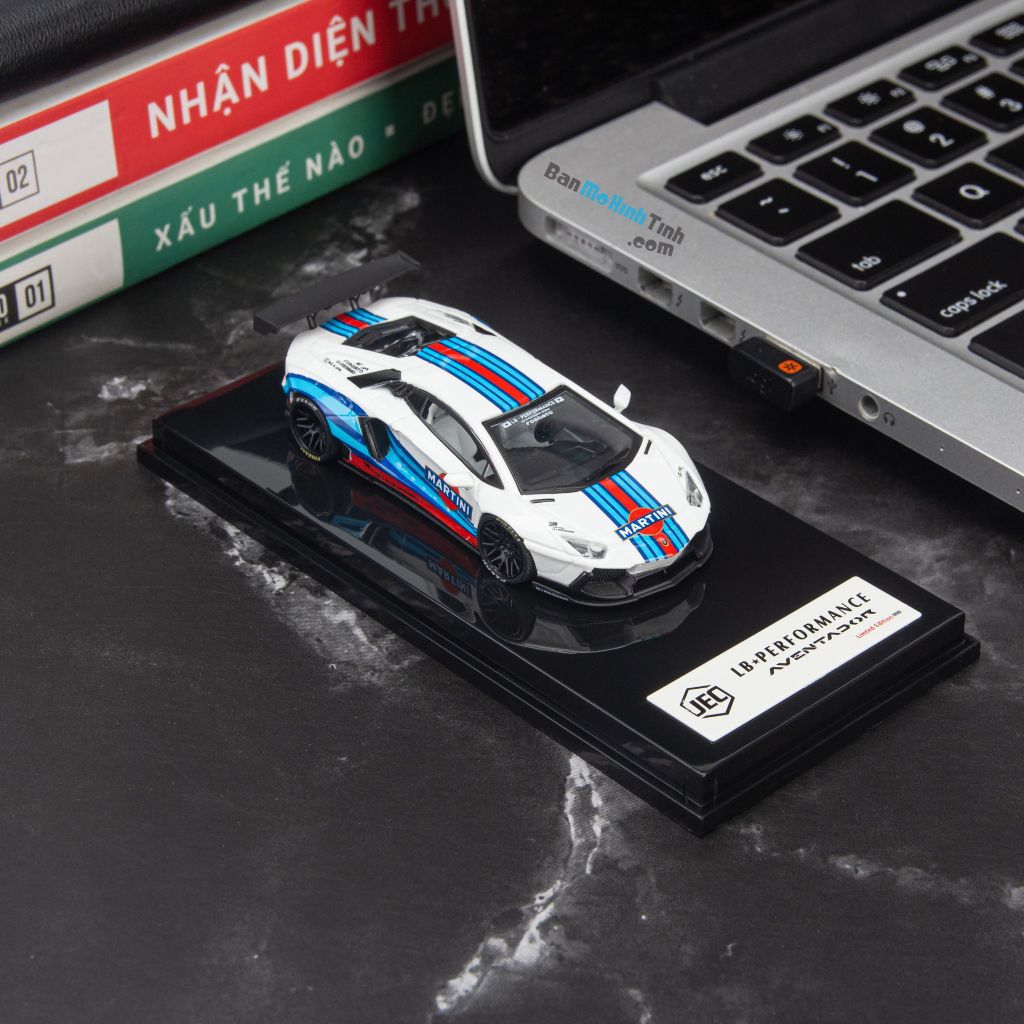  Mô hình xe Lamborghini Aventador LB Martini Roof Boxes 1:64 JEC Limited Edition 