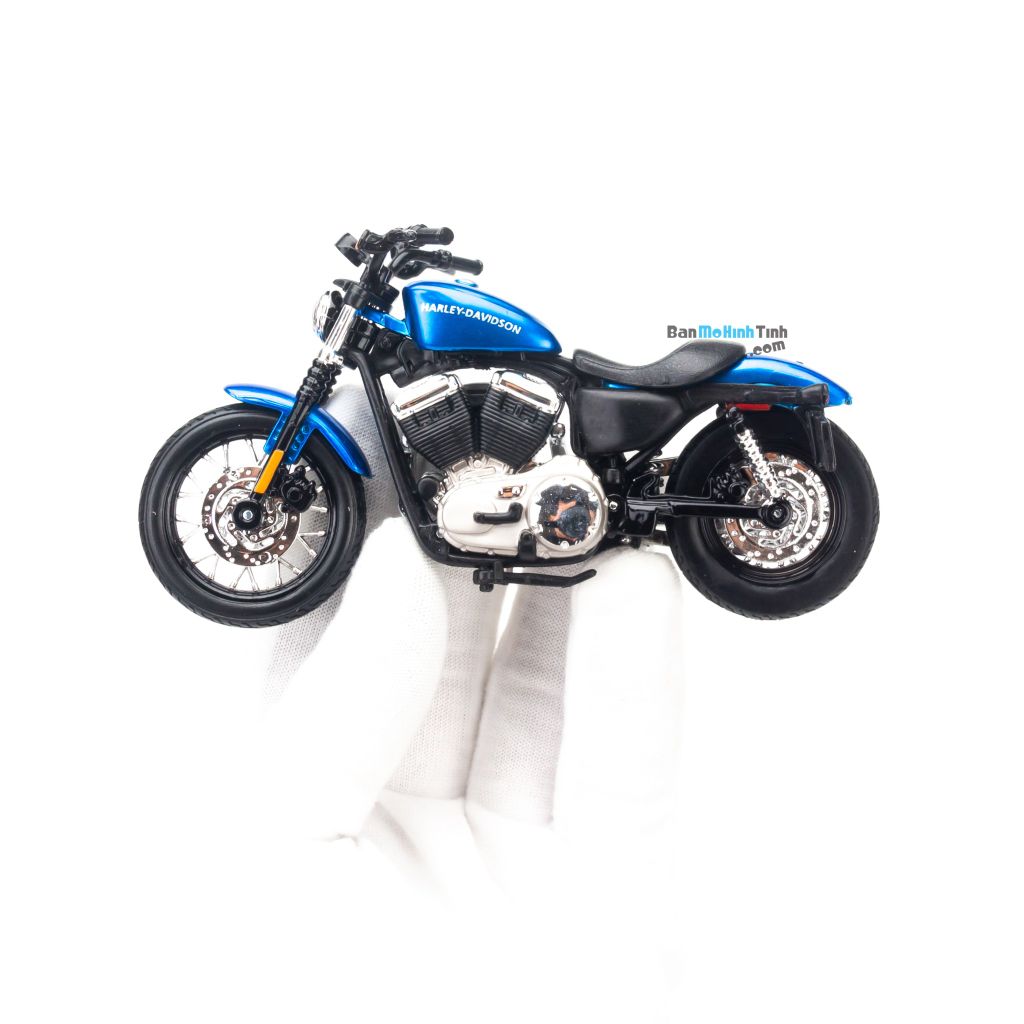 Mô hình xe mô tô Harley Davidson 2007 XL 1200N Nightster 1:18 Maisto Blue (4)
