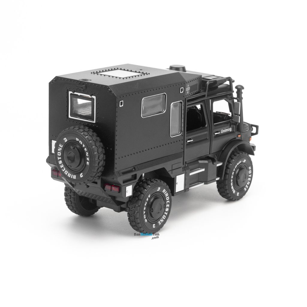 Mô hình xe bọc thép Mercedes Benz Unimog 1:28 Chimei Model