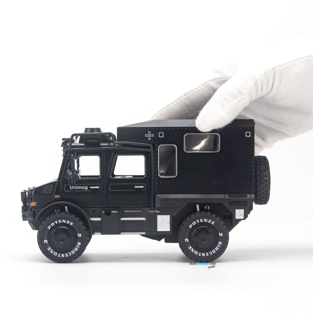 Mô hình xe bọc thép Mercedes Benz Unimog 1:28 Chimei Model