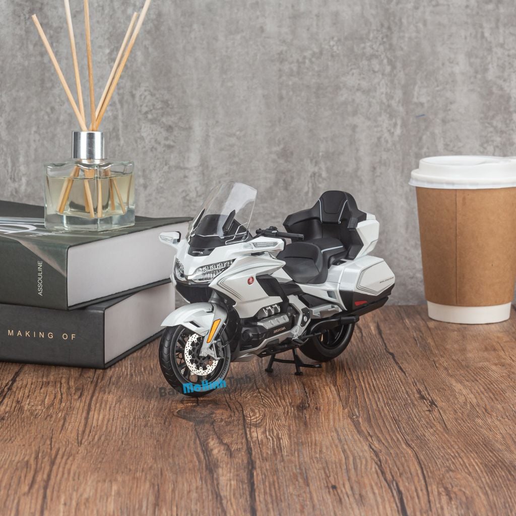  Mô hình xe mô tô Honda Gold Wing GL1800 1:12 LCD 