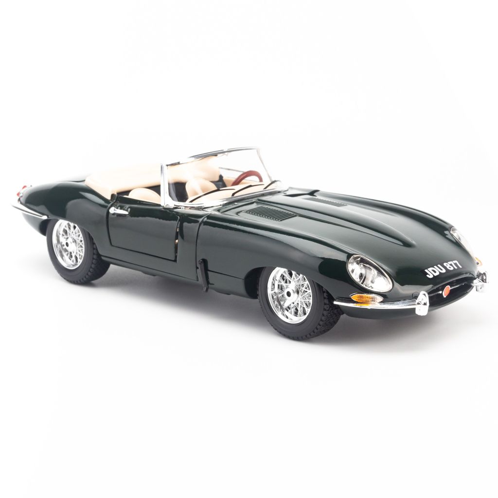  Mô hình xe Jaguar E-Type Cabrio 1:18 Bburago Green - MH-18-12046 