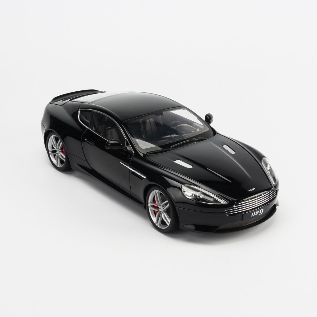  Mô hình xe Aston Martin DB9 Coupe 1:18 Welly Black 