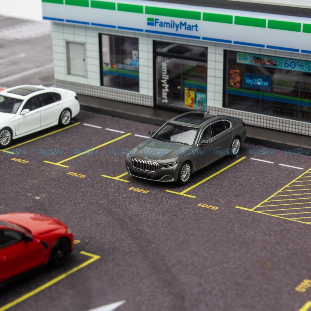 Mô hình xe BMW 750Li xDrive 2015 1:64 MiniGT